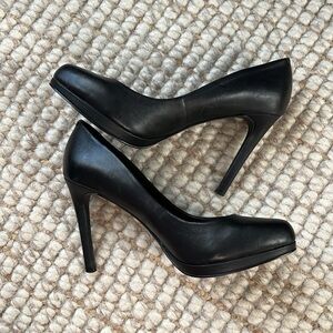 Nine West Black Pump